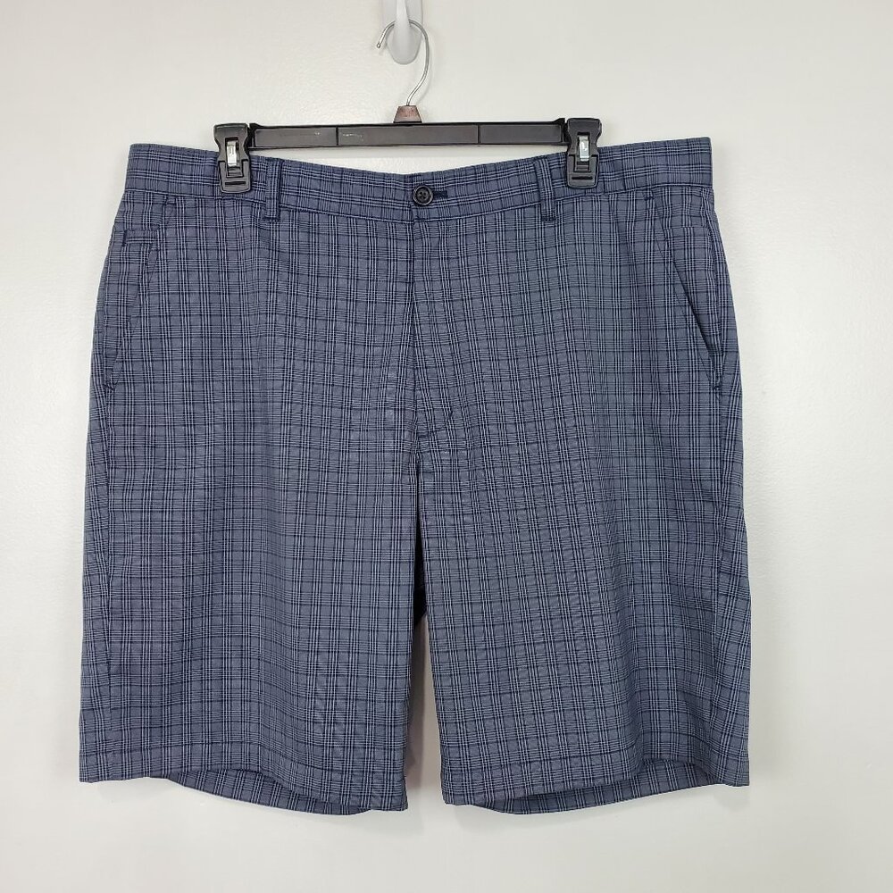 Greg Norman for Tasso Ella Men's Blue Plaid Golf Shorts Size 40